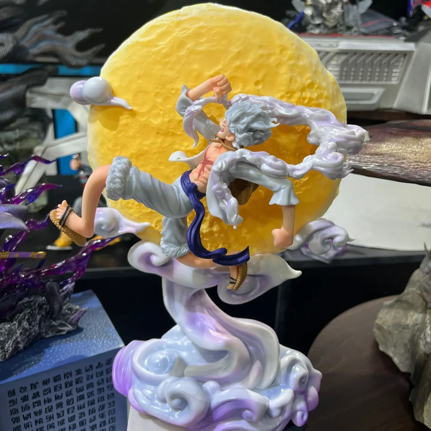 Figurine Manga One Piece Luffy Gear 5 Lune LED – Image 7